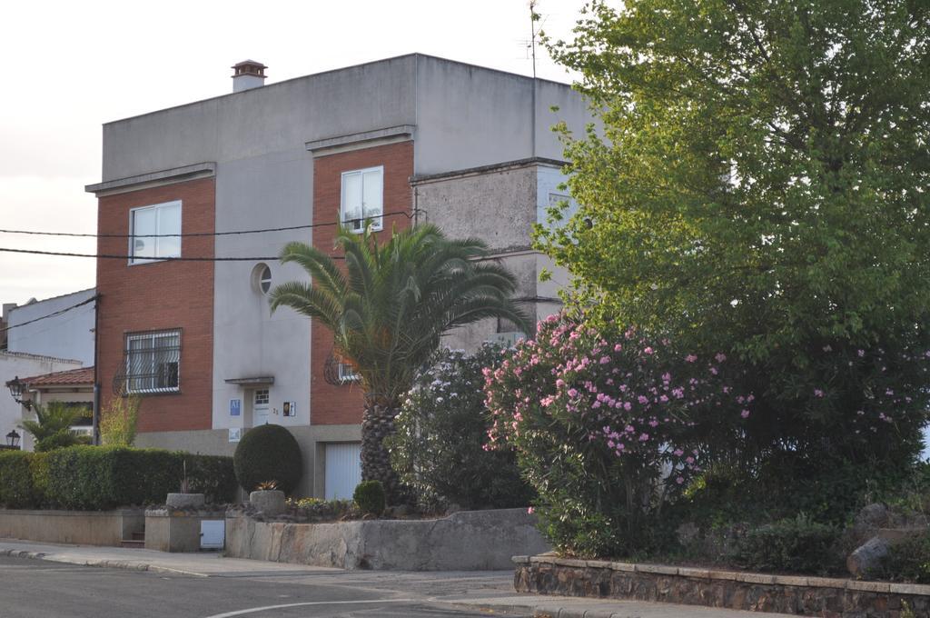 Apartamento Turístico La Ribera del Marco Cáceres Quarto foto