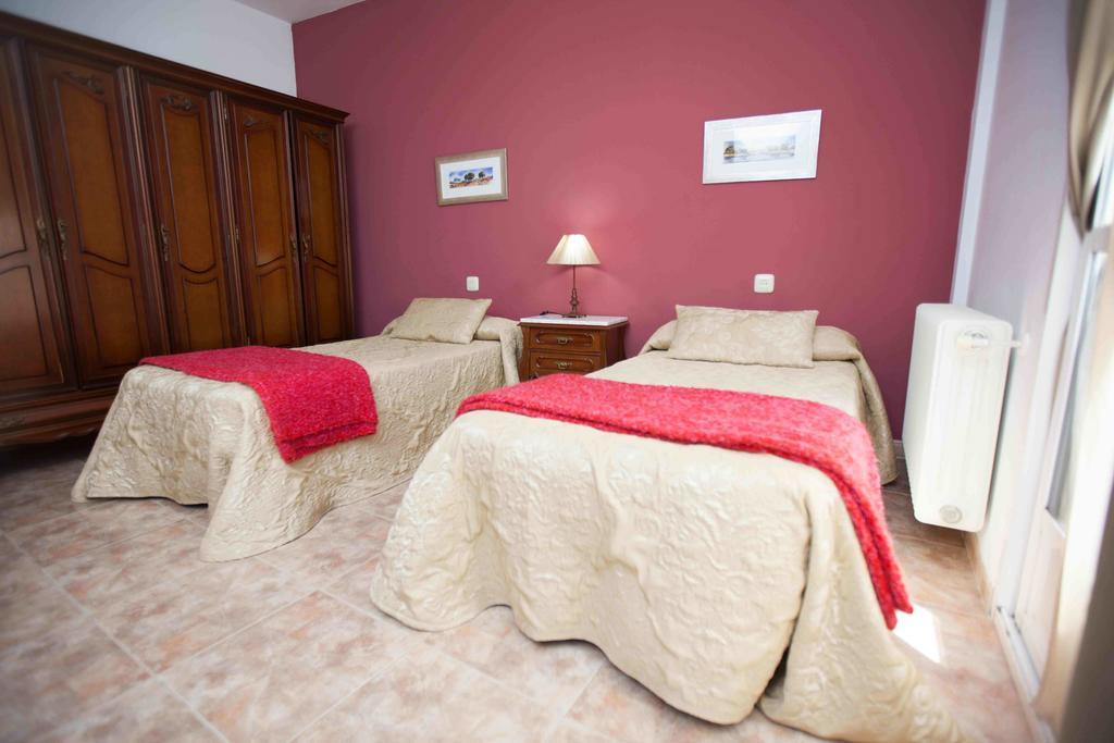 Apartamento Turístico La Ribera del Marco Cáceres Quarto foto
