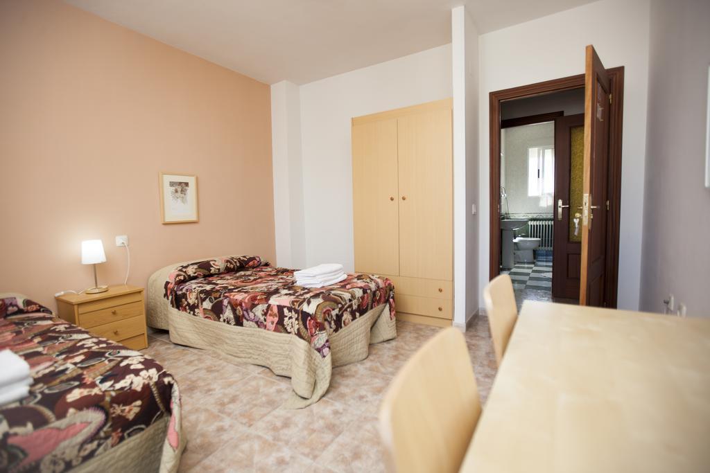 Apartamento Turístico La Ribera del Marco Cáceres Quarto foto
