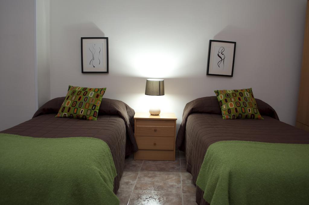 Apartamento Turístico La Ribera del Marco Cáceres Quarto foto